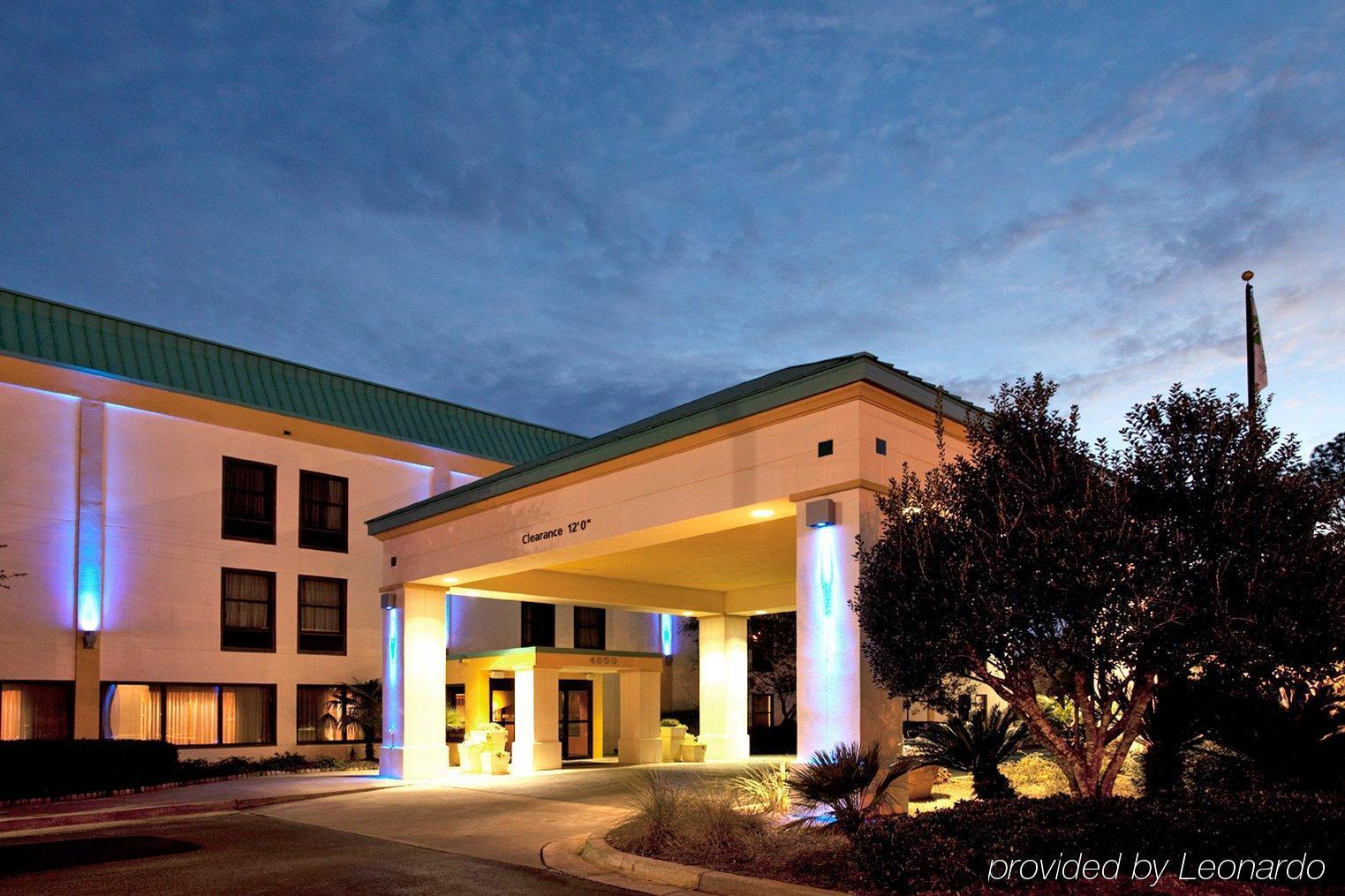 Holiday Inn Express Pascagoula-Moss Point, An Ihg Hotel Exterior photo