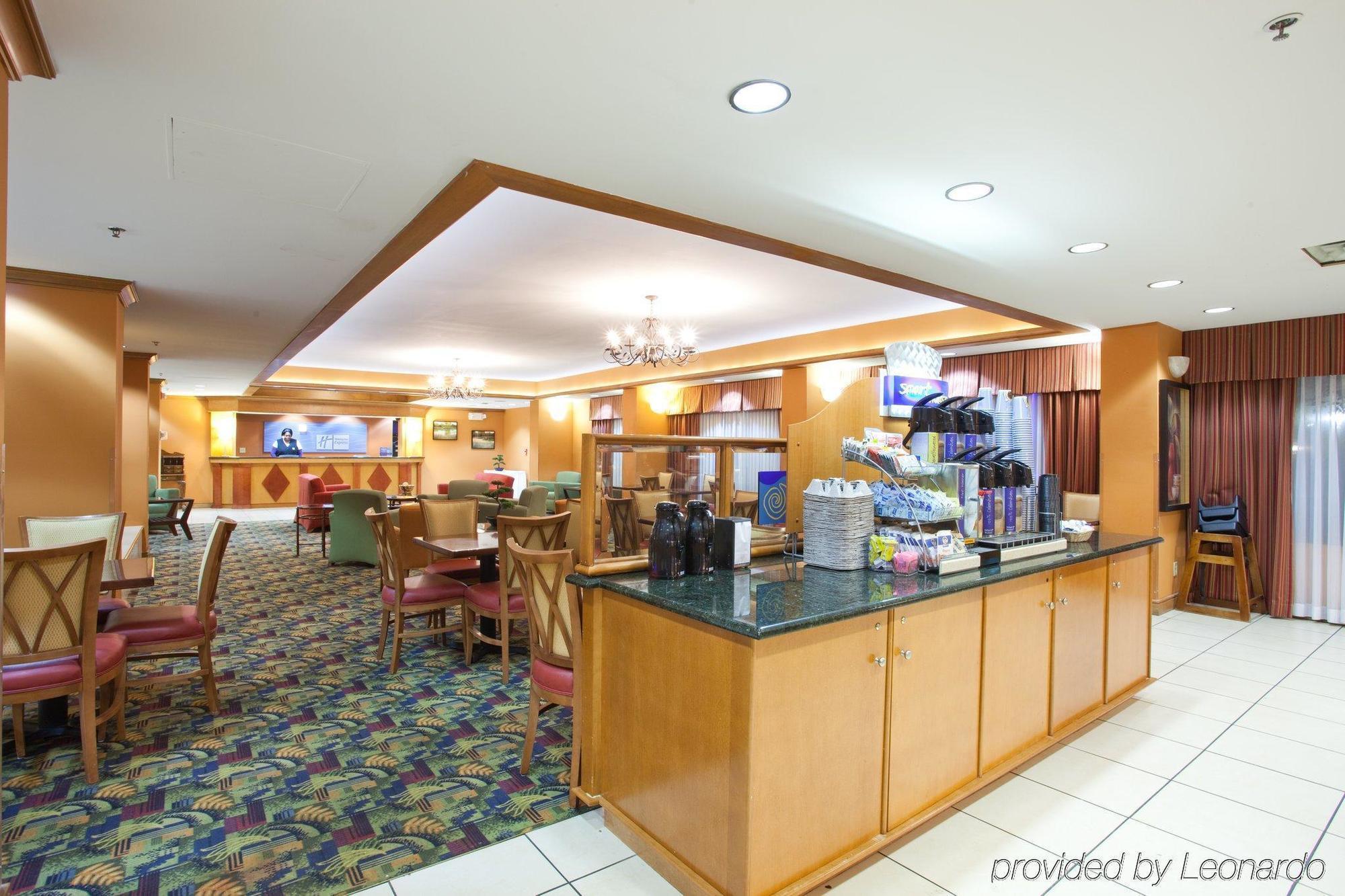 Holiday Inn Express Pascagoula-Moss Point, An Ihg Hotel Restaurant photo