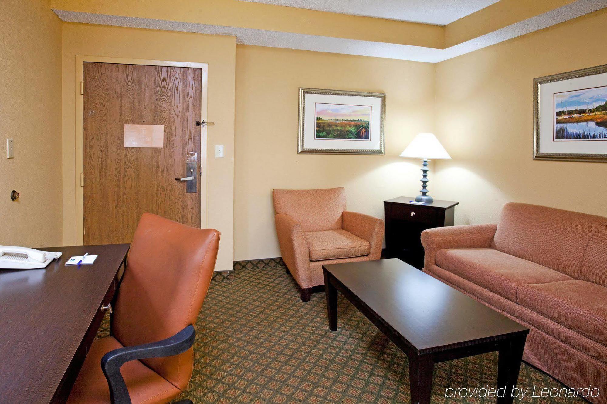 Holiday Inn Express Pascagoula-Moss Point, An Ihg Hotel Room photo